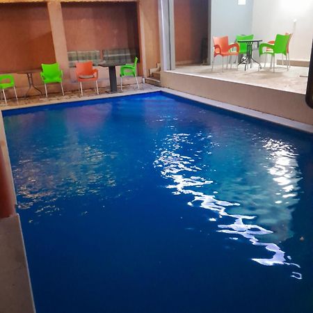 Apple Line Appartments Мостар Екстериор снимка