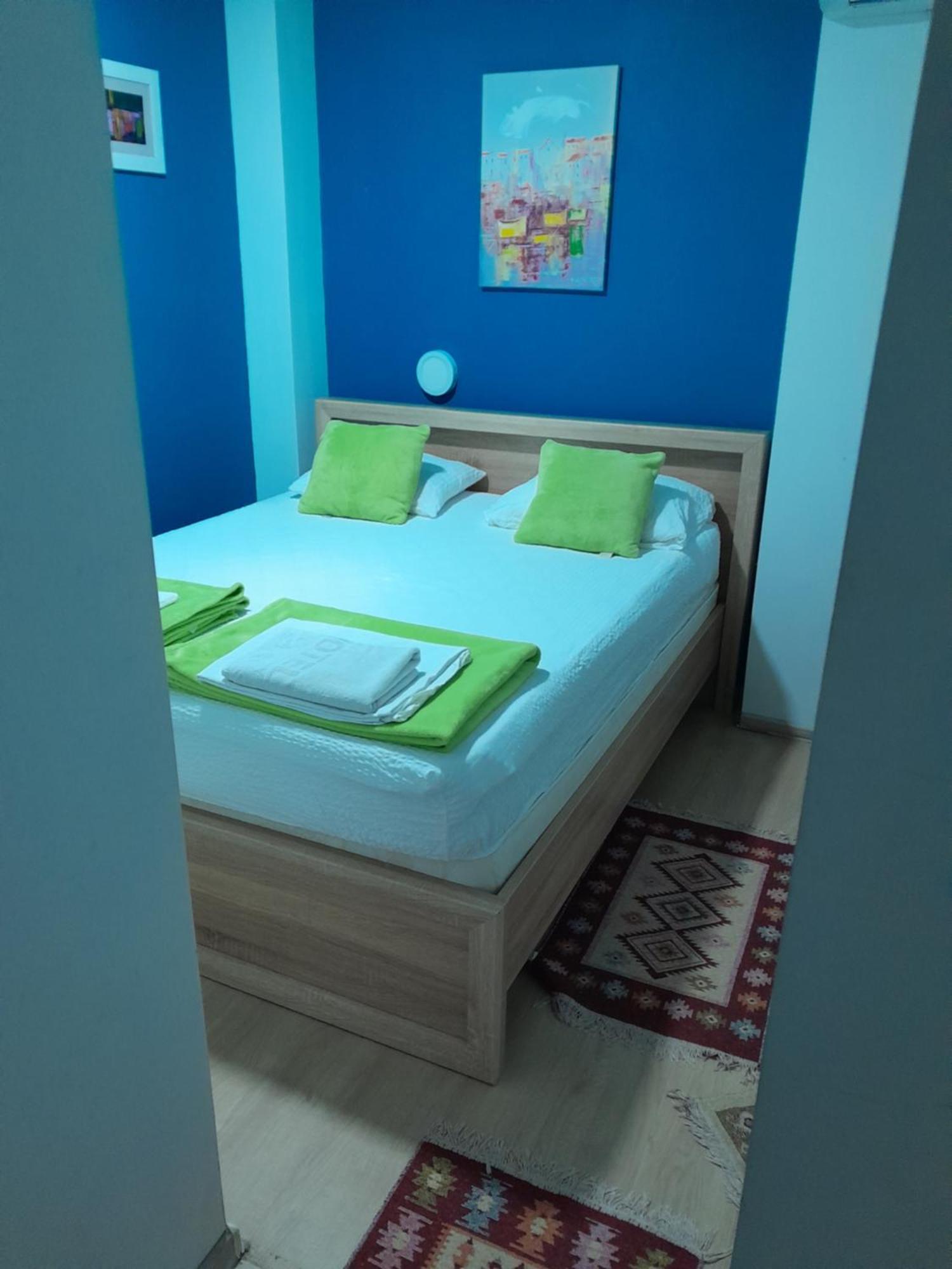 Apple Line Appartments Мостар Екстериор снимка