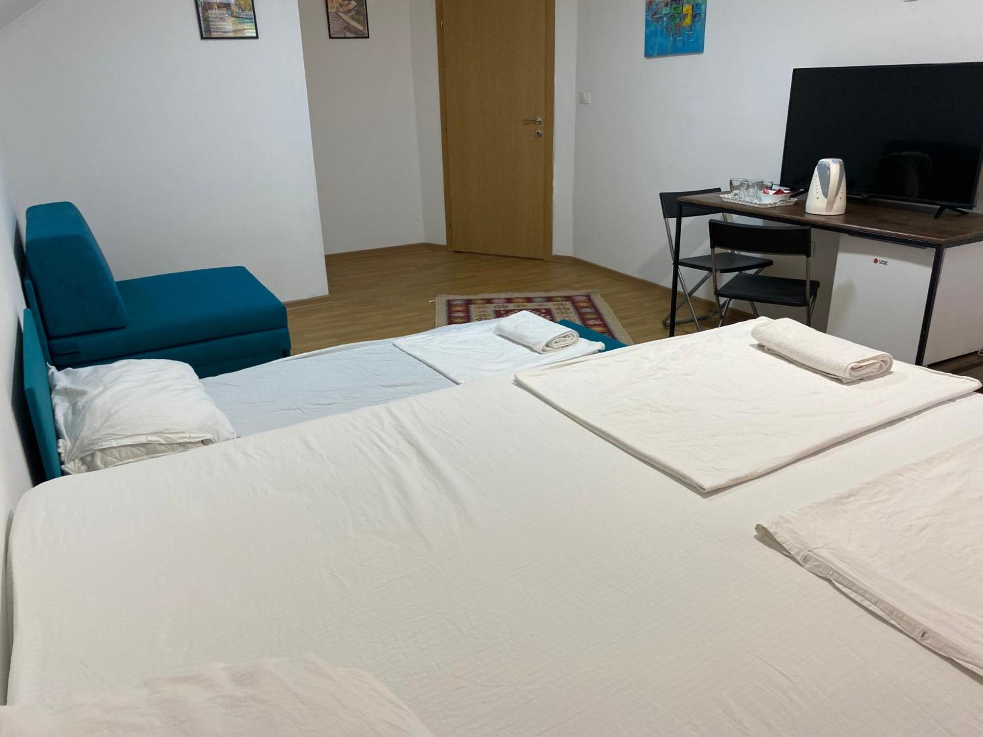 Apple Line Appartments Мостар Екстериор снимка