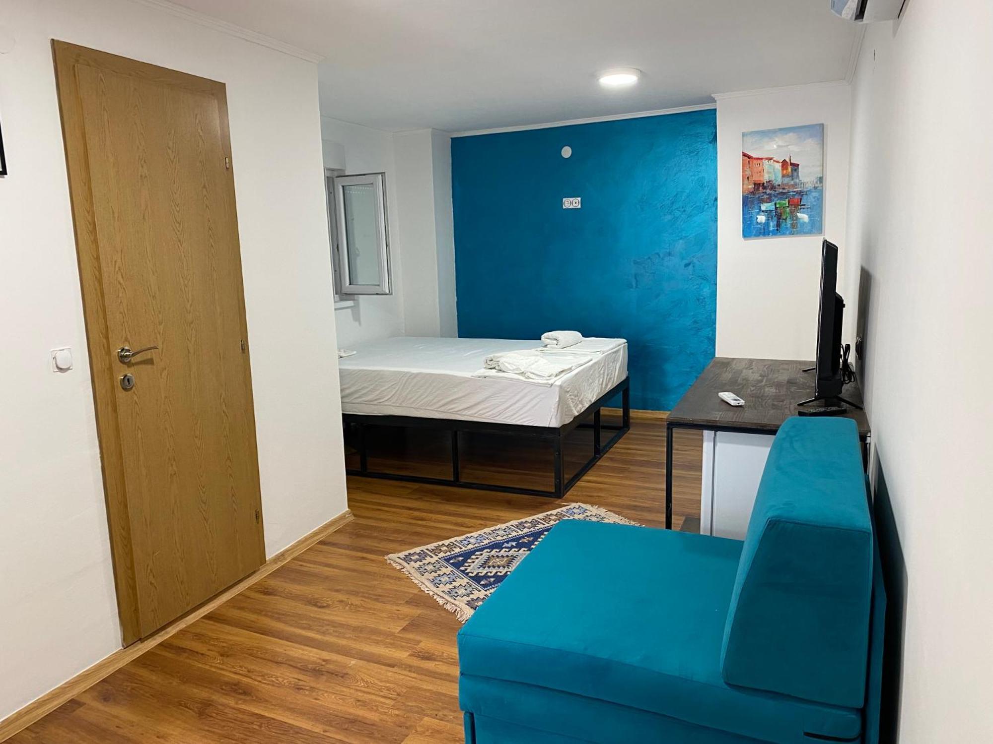 Apple Line Appartments Мостар Екстериор снимка